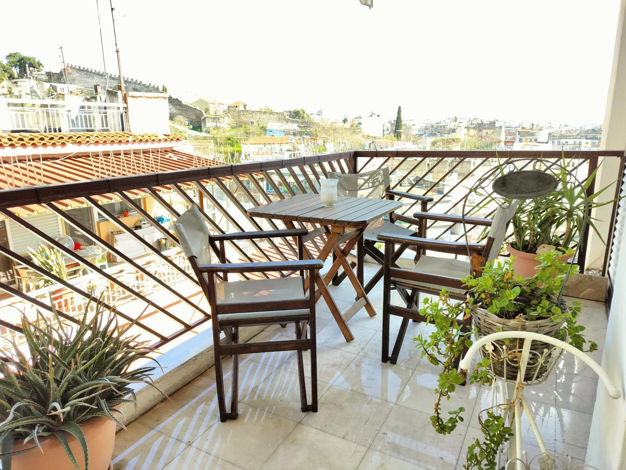 Castleview 2Br Welcome Stay Spacious Lux Apartment เทสซาโลนิกิ ภายนอก รูปภาพ